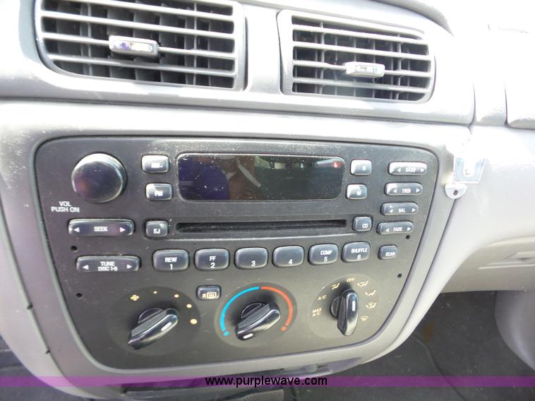 image for item AG9173 2003 Ford Taurus