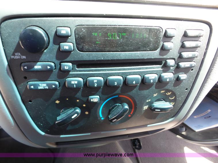 image for item AG9174 2007 Ford Taurus