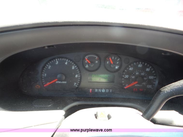 image for item AG9174 2007 Ford Taurus