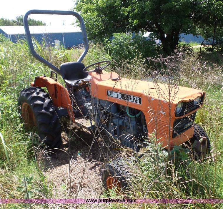 image for item AG9185 Kubota L275 tractor
