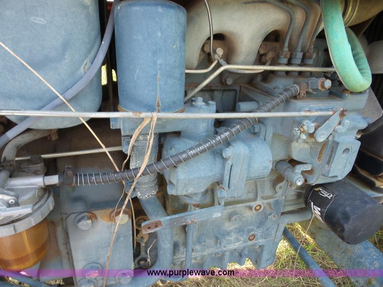 image for item AG9185 Kubota L275 tractor