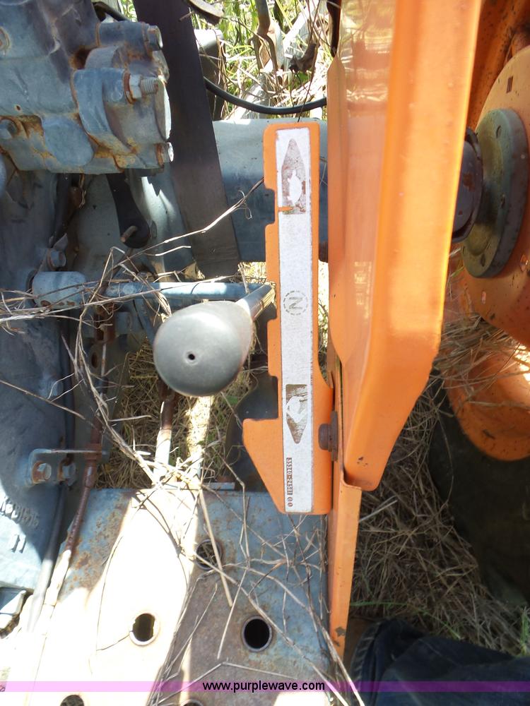 image for item AG9185 Kubota L275 tractor