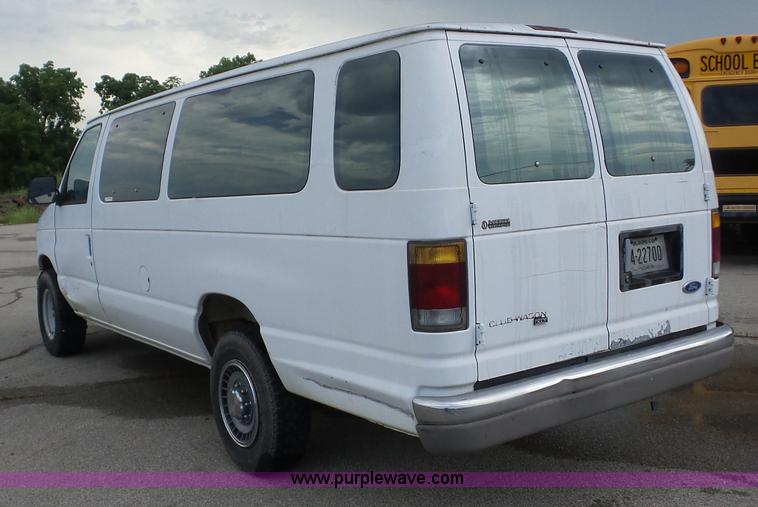 image for item AG9186 1994 Ford Club Wagon van