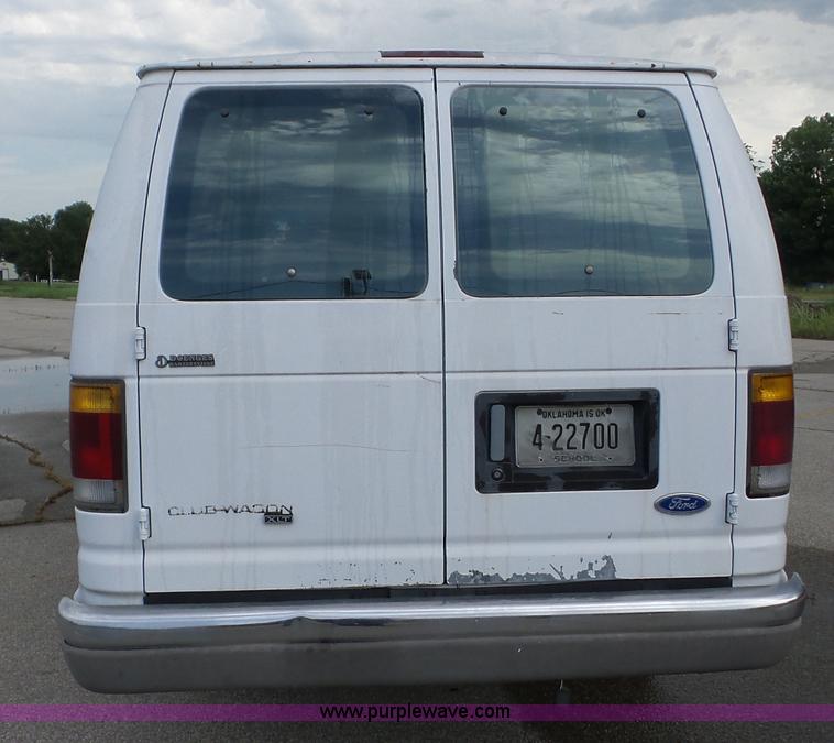 image for item AG9186 1994 Ford Club Wagon van