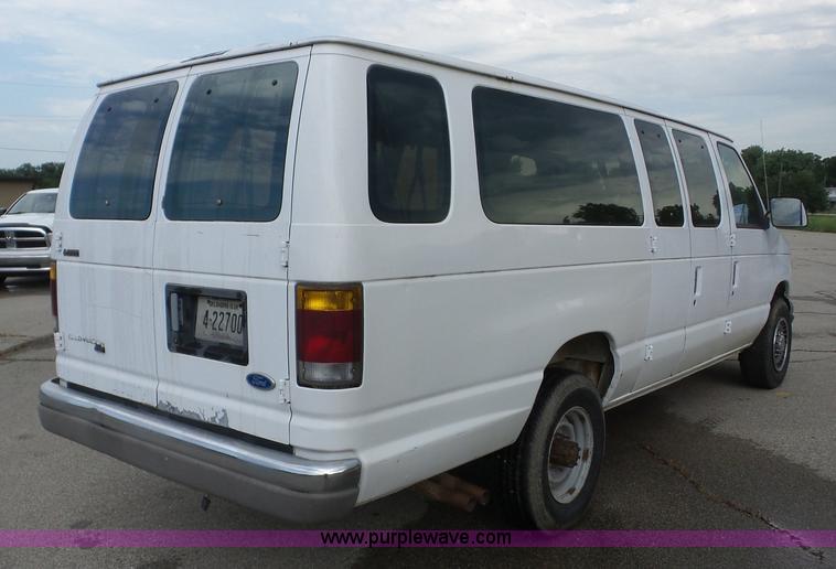 image for item AG9186 1994 Ford Club Wagon van