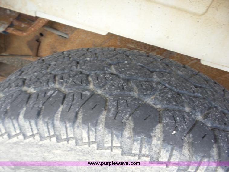 image for item AG9186 1994 Ford Club Wagon van