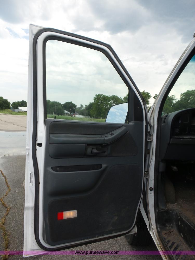 image for item AG9186 1994 Ford Club Wagon van