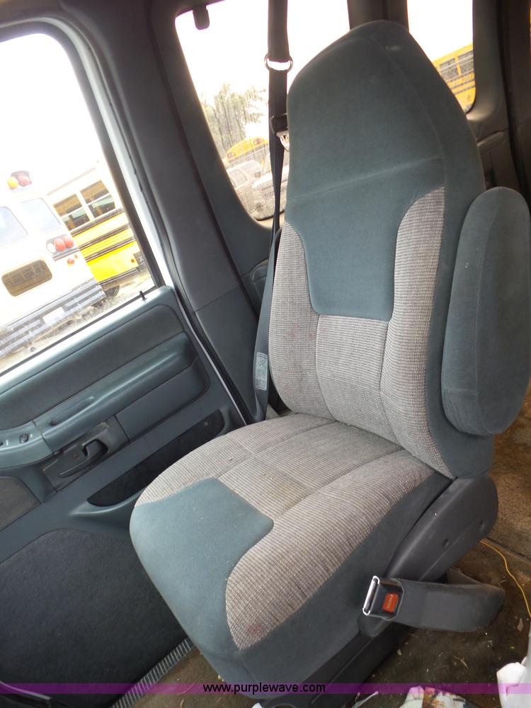 image for item AG9186 1994 Ford Club Wagon van