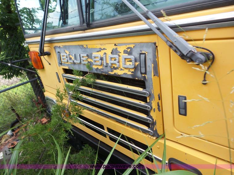 image for item AG9187 2003 Blue Bird TC2000 school bus