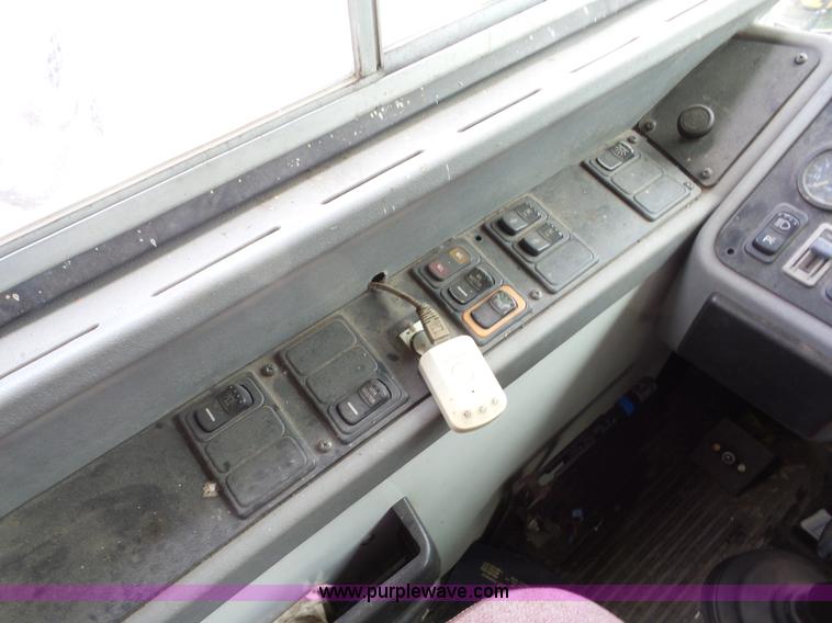 image for item AG9187 2003 Blue Bird TC2000 school bus