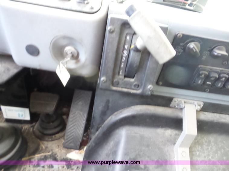 image for item AG9187 2003 Blue Bird TC2000 school bus