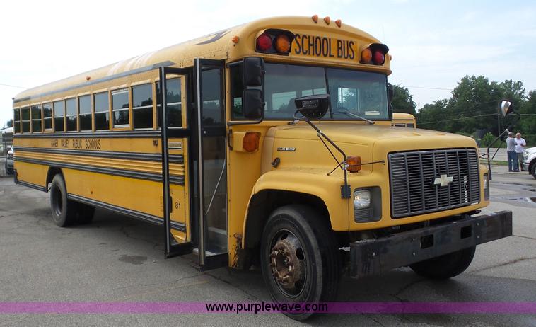 image for item AG9188 1999 Chevrolet school bus