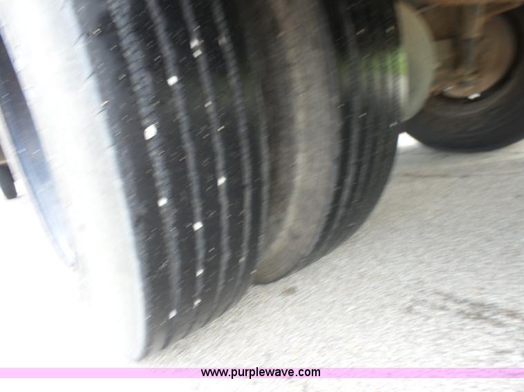 image for item AG9188 1999 Chevrolet school bus