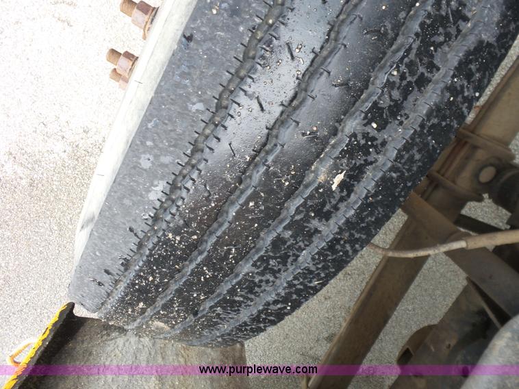 image for item AG9188 1999 Chevrolet school bus