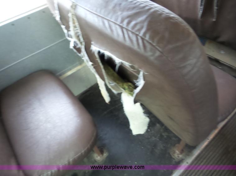 image for item AG9188 1999 Chevrolet school bus