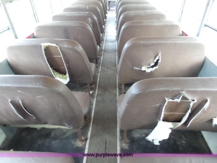 image for item AG9188 1999 Chevrolet school bus