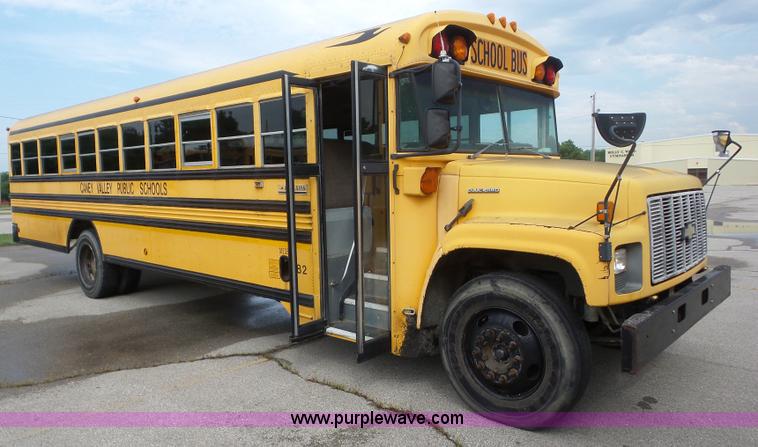 image for item AG9189 1999 Chevrolet school bus