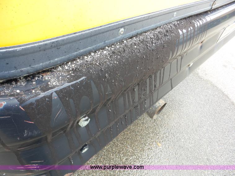 image for item AG9189 1999 Chevrolet school bus