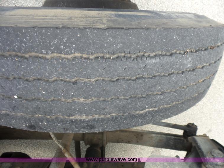 image for item AG9189 1999 Chevrolet school bus