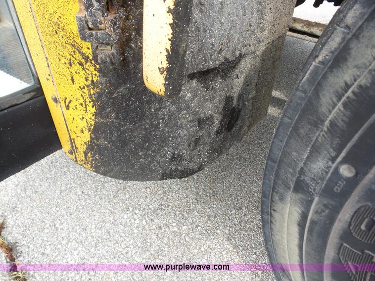 image for item AG9189 1999 Chevrolet school bus