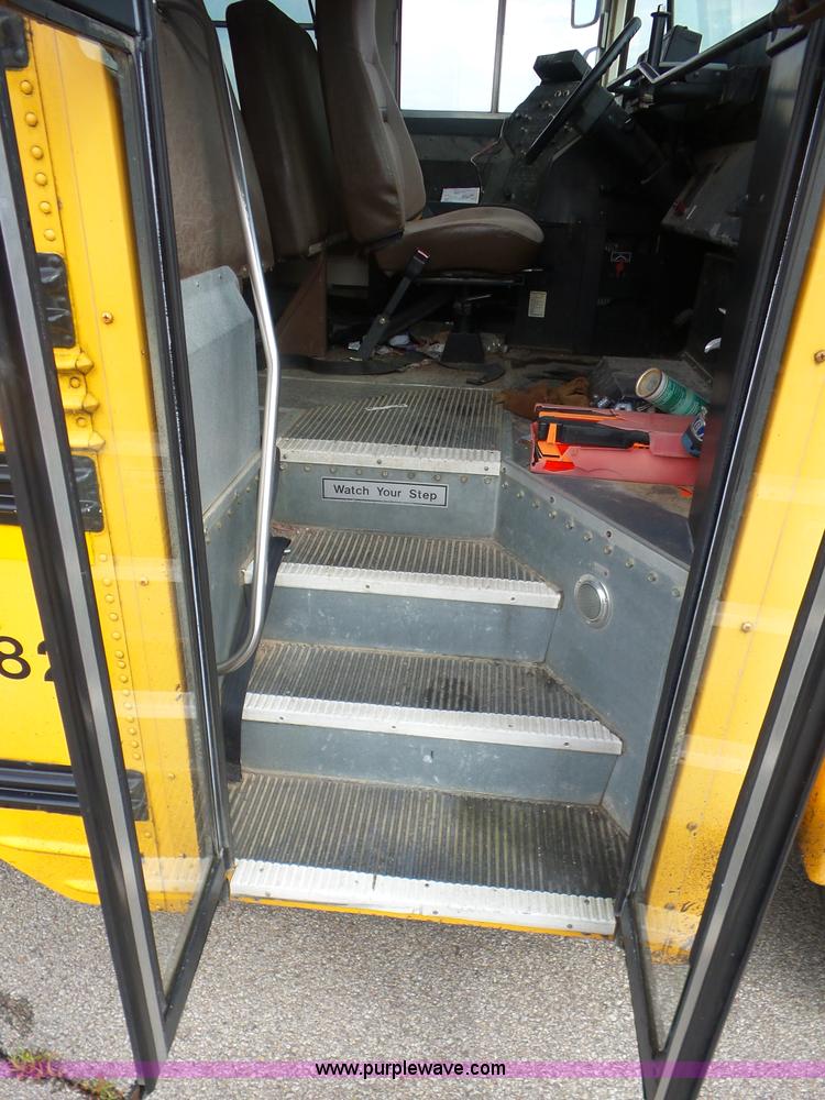 image for item AG9189 1999 Chevrolet school bus