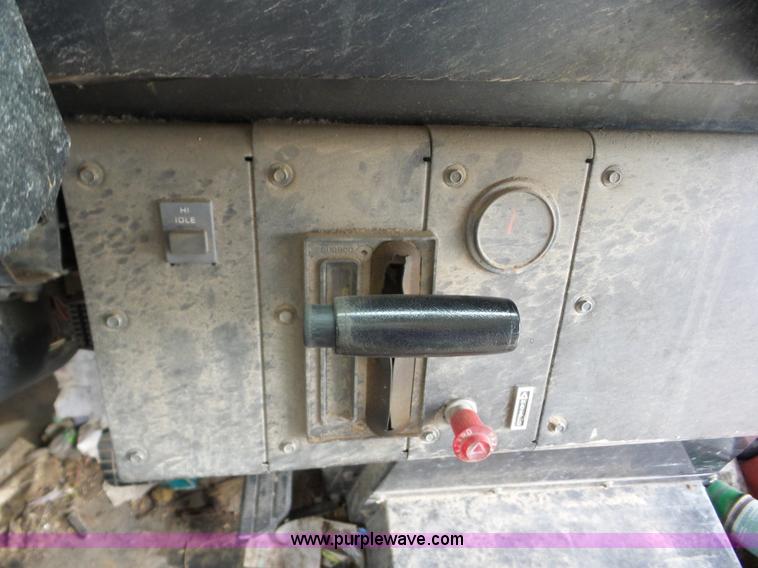 image for item AG9189 1999 Chevrolet school bus