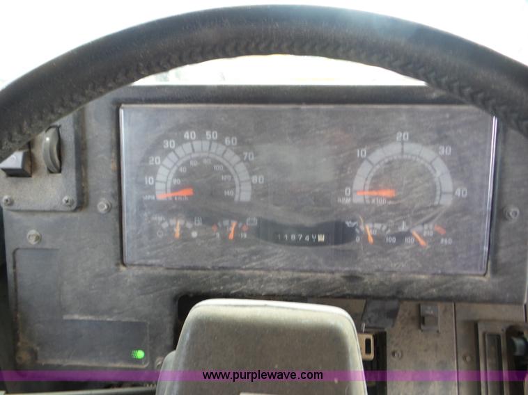 image for item AG9189 1999 Chevrolet school bus