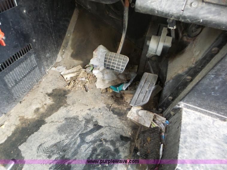 image for item AG9189 1999 Chevrolet school bus