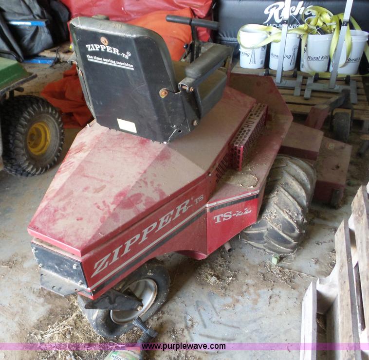 image for item AG9219 Zipper TS22 lawn mower