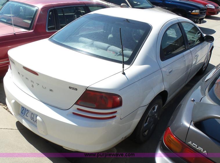 image for item AR9251 2005 Dodge Stratus