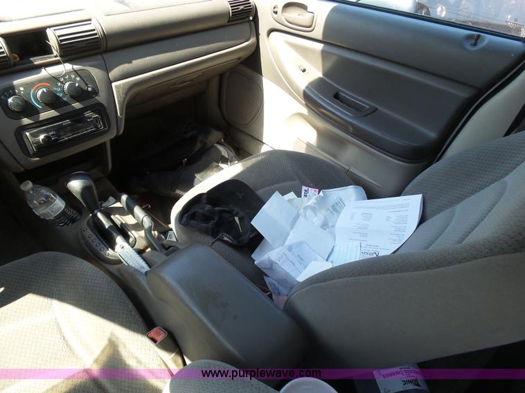 image for item AR9251 2005 Dodge Stratus