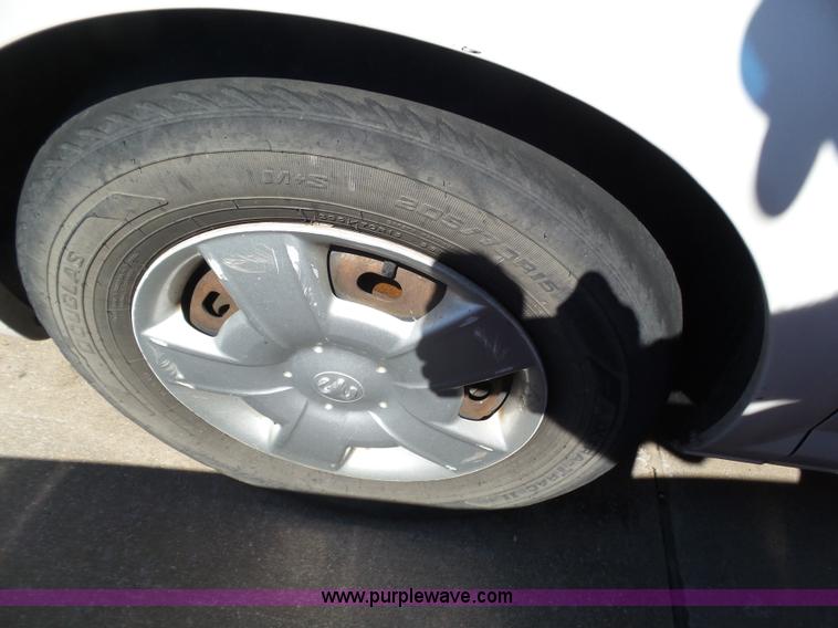 image for item AR9251 2005 Dodge Stratus