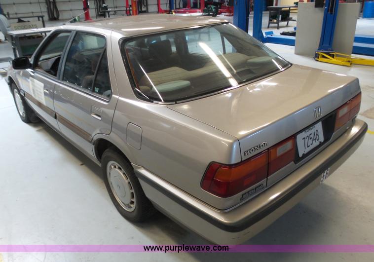 image for item AR9253 1989 Honda Accord LXI