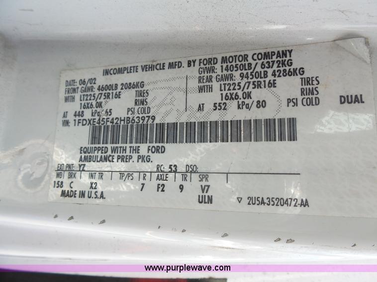 image for item BS9835 2002 Ford Econoline E450 Super Duty ambulance