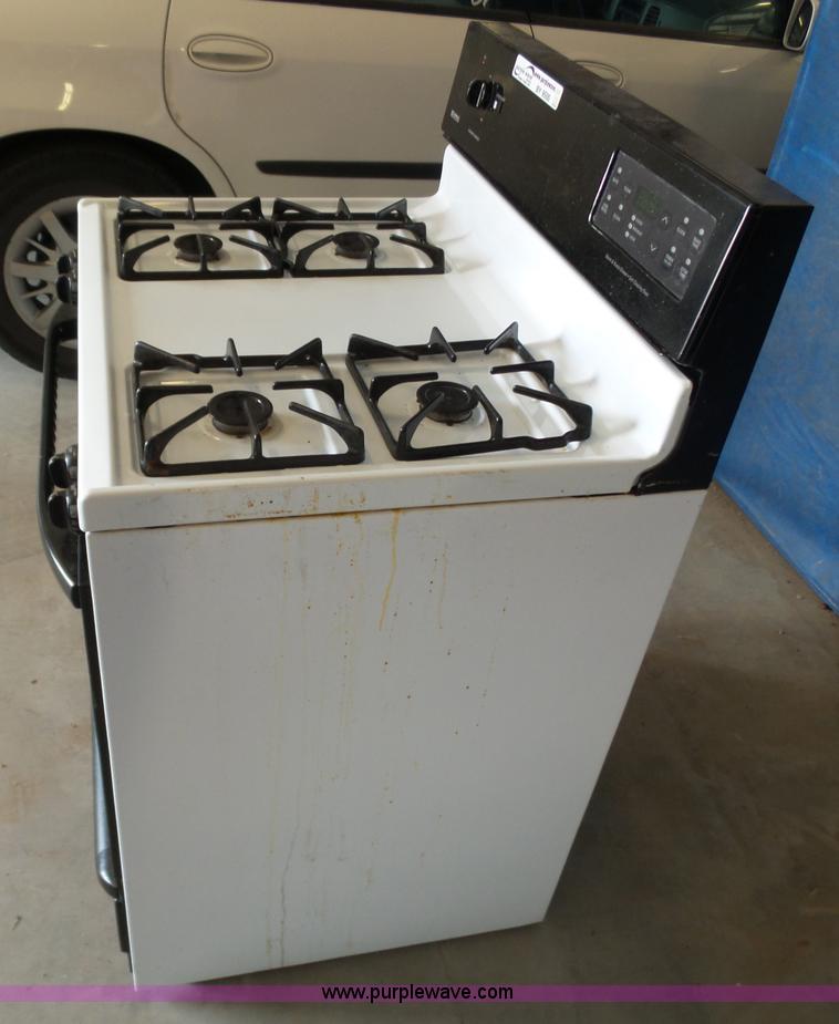 image for item BY9500 (2) Kenmore gas ranges