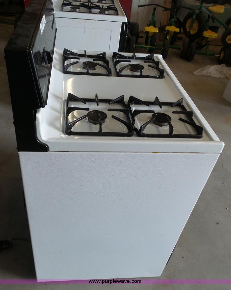 image for item BY9500 (2) Kenmore gas ranges