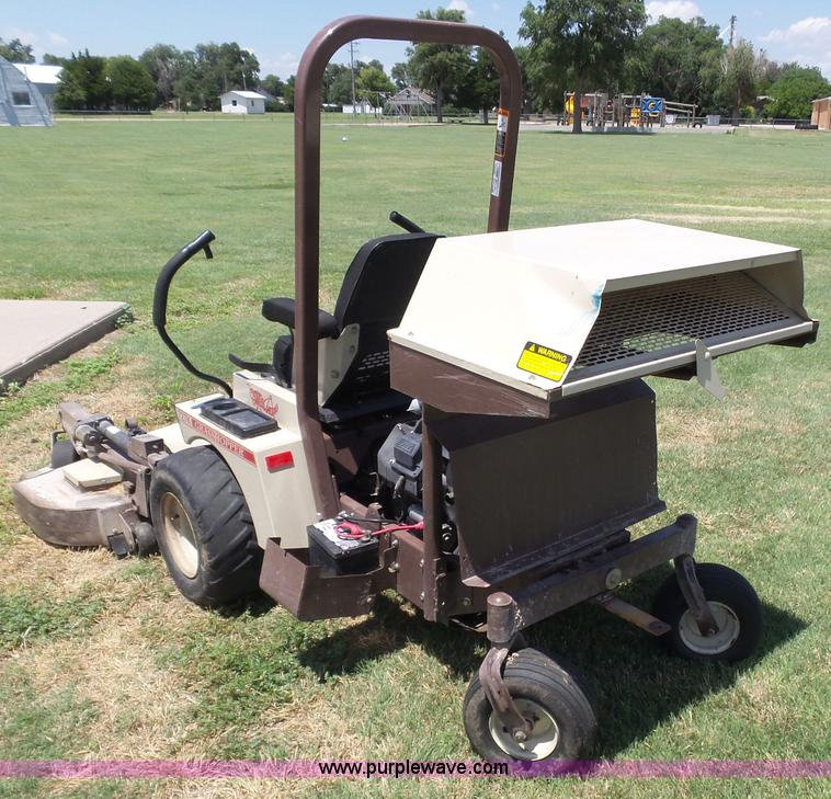 image for item BY9502 2009 Grasshopper 727T6 lawn mower