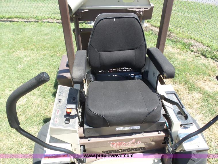 image for item BY9502 2009 Grasshopper 727T6 lawn mower