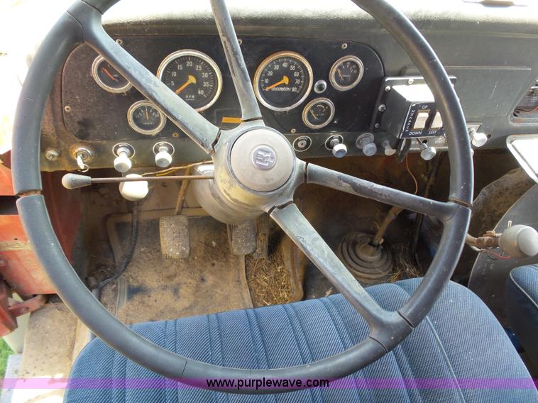 image for item BY9504 1967 International Loadstar 1600 drump truck