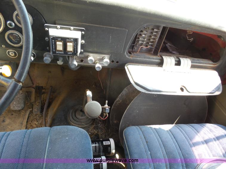 image for item BY9504 1967 International Loadstar 1600 drump truck