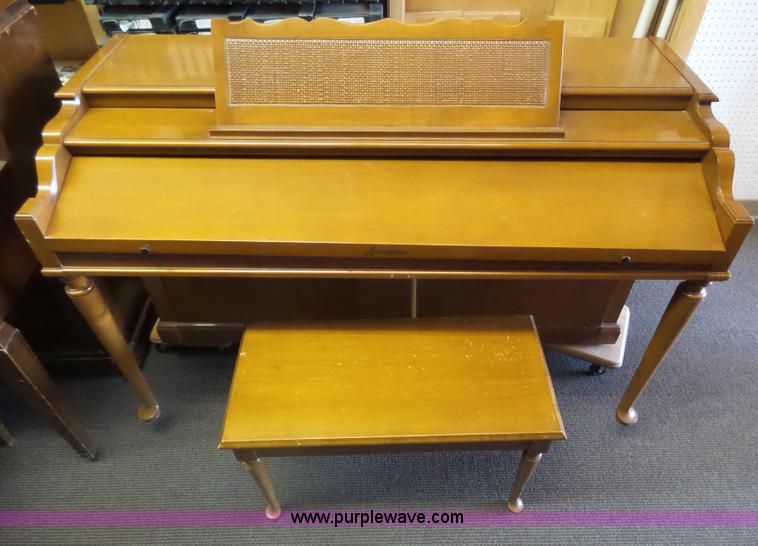 image for item BY9538 (7) wood pianos