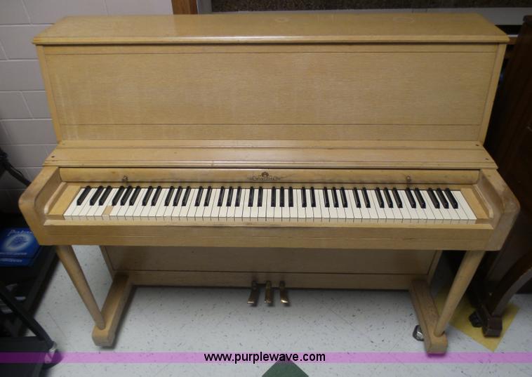 image for item BY9538 (7) wood pianos