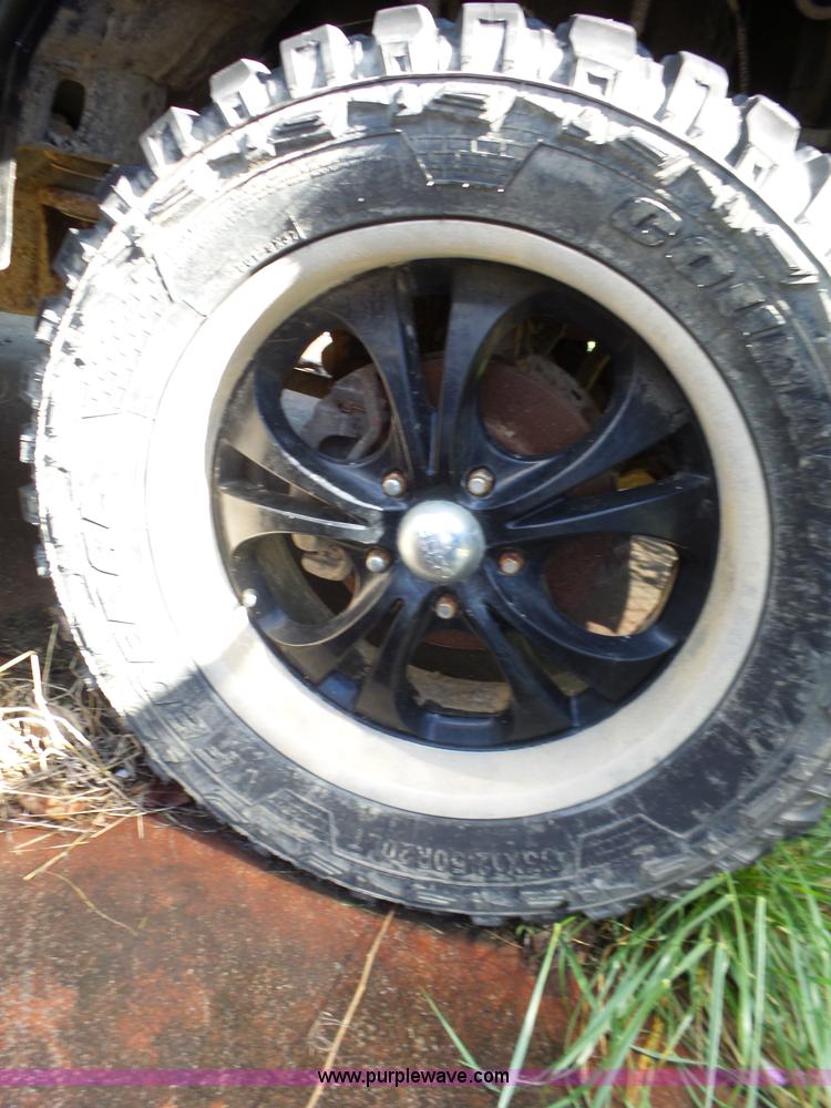 image for item BZ9511 2000 Ford F150 SuperCab pickup truck