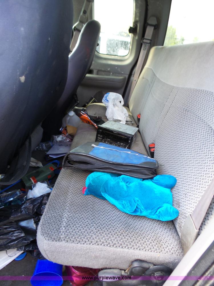 image for item BZ9511 2000 Ford F150 SuperCab pickup truck