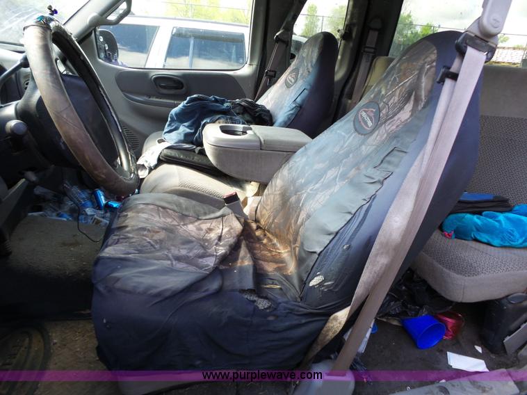 image for item BZ9511 2000 Ford F150 SuperCab pickup truck