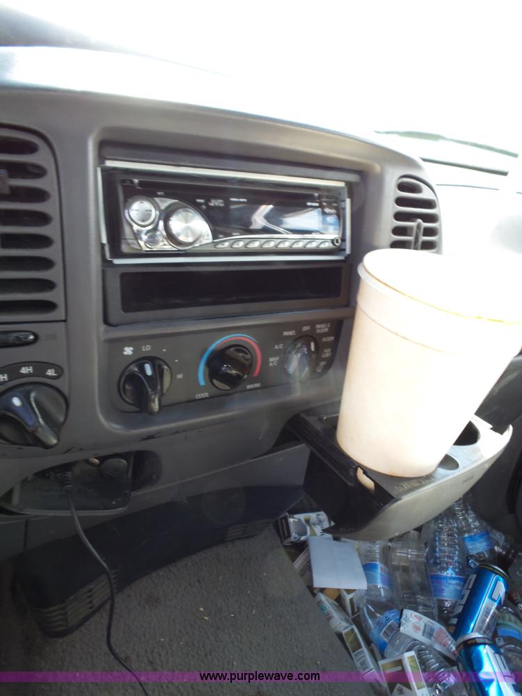 image for item BZ9511 2000 Ford F150 SuperCab pickup truck