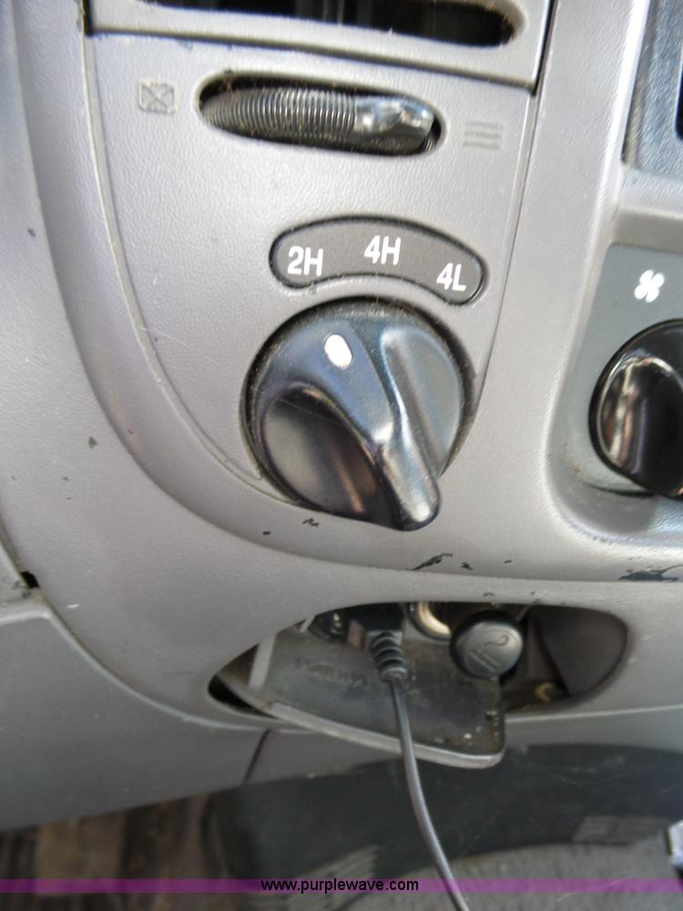 image for item BZ9511 2000 Ford F150 SuperCab pickup truck