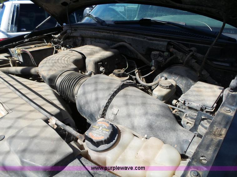 image for item BZ9511 2000 Ford F150 SuperCab pickup truck