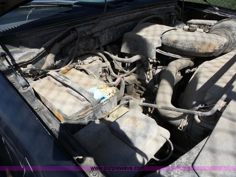 image for item BZ9511 2000 Ford F150 SuperCab pickup truck