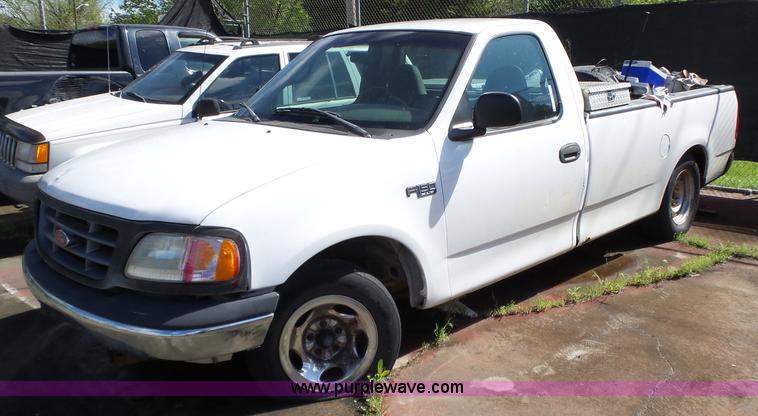 image for item BZ9513 2001 Ford F150 pickup truck